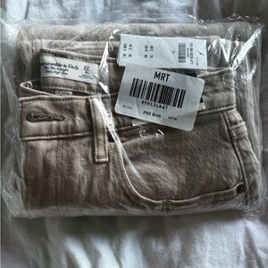 Abercrombie Curve Love Ultra High Rise 90s jeans